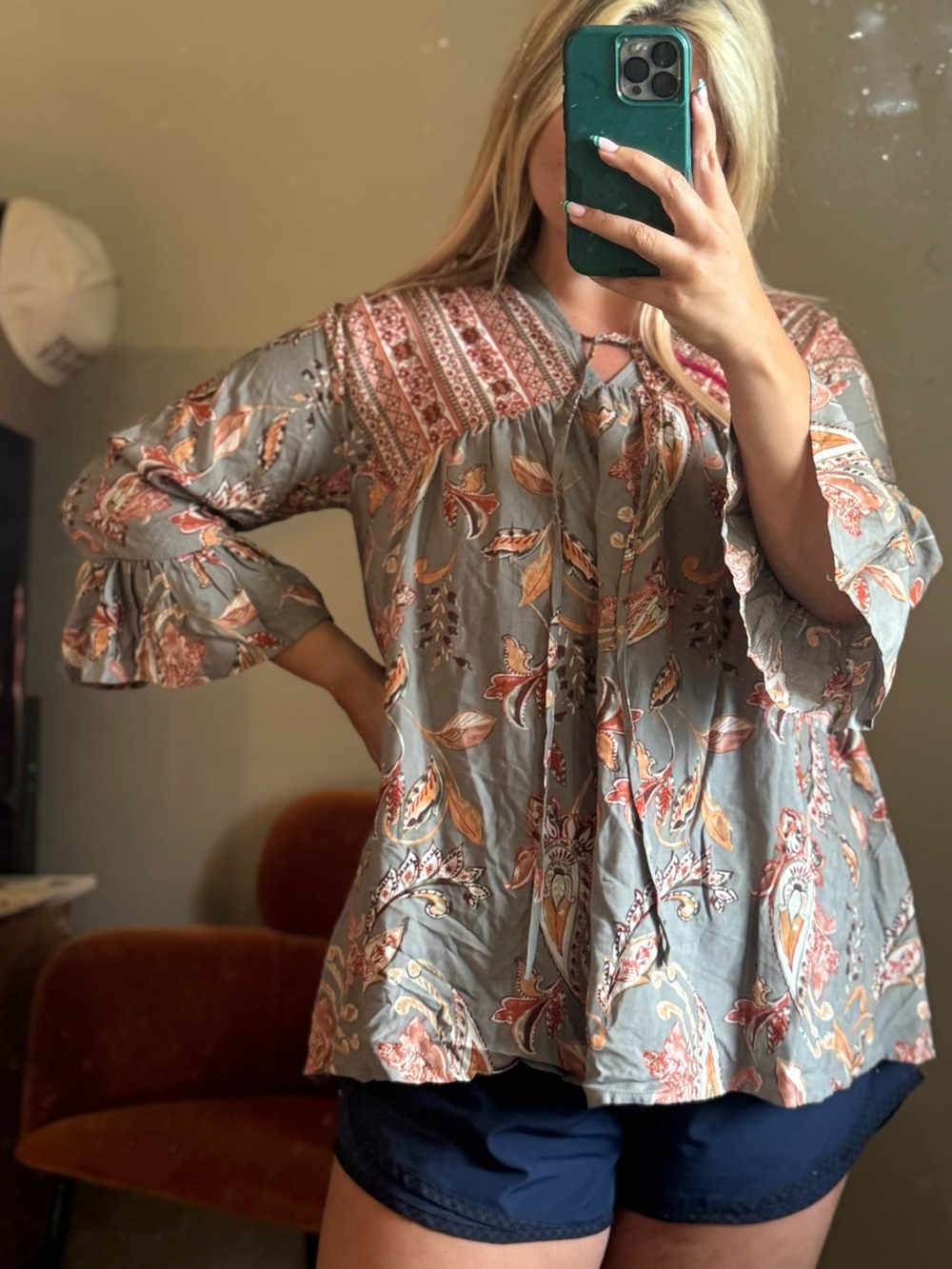 DAVI & DANI Gray Floral Tie-Neck Boho Top